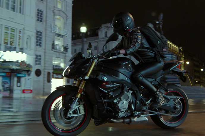 Gece motor kurye